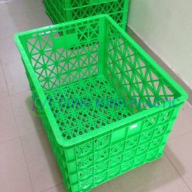 Thùng nhựa rỗng 8BX