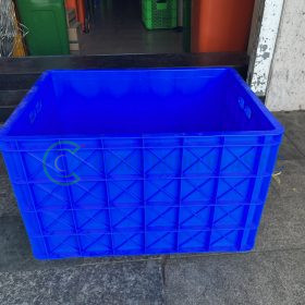 Thùng nhựa đặc 8BX