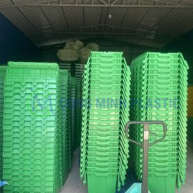 Thùng nhựa có nắp cài card