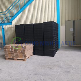 Thùng nhựa đặc HS025