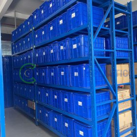 Thùng nhựa đặc HS026