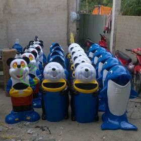 Thùng Rác Nhựa Composite Hình Chuột Mickey CM05