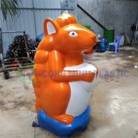 Thùng Rác Nhựa Composite Hình Con Sóc CM04