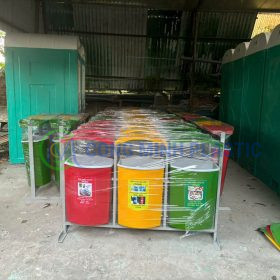 Thùng Rác Nhựa Composite Treo 3 Ngăn