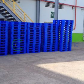 Pallet Nhựa CM1111-120
