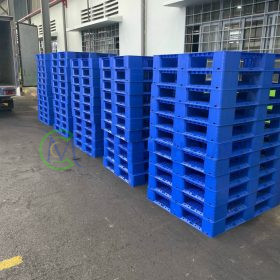 Pallet Nhựa CM1111-120