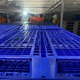 Pallet nhựa CM1311-150