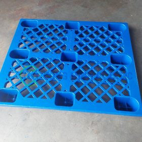 Pallet Nhựa Chân Cốc CM1210-145