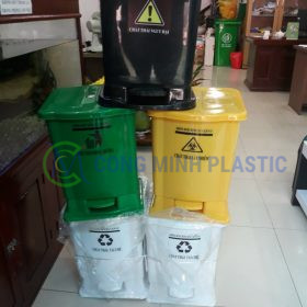 Thùng Rác Nhựa Y Tế 15 Lít Đạp Chân