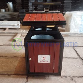 Thùng Rác Thép Giả Gỗ 2 Ngăn Ngoài Trời