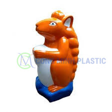 thùng rác hình con thú