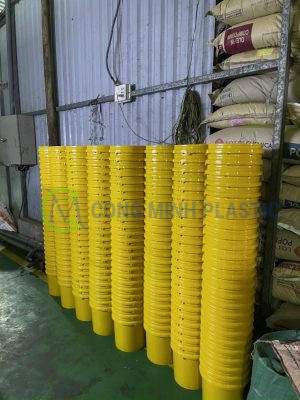 Xô Nắp Rót 20 Lít Nhiều Màu